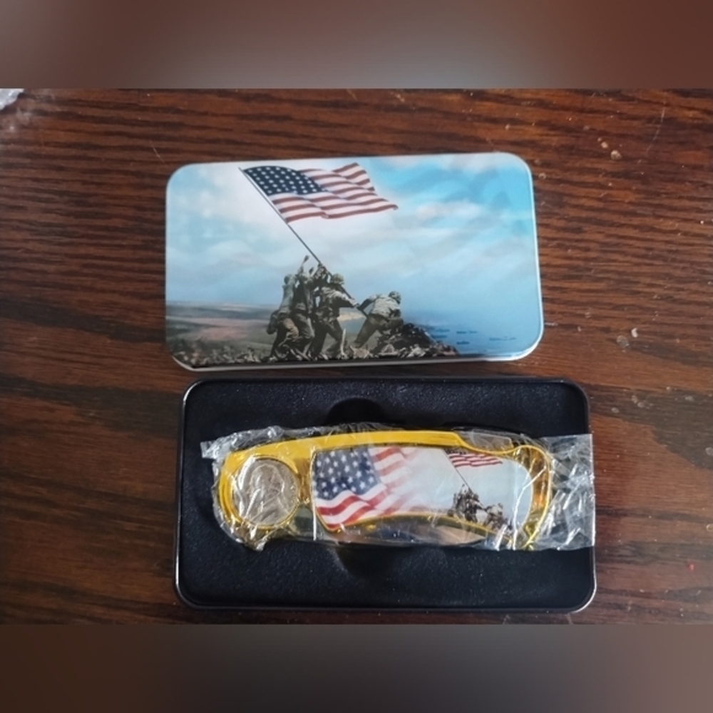 World war II silver‎ nickel accessory